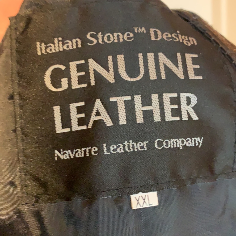 Navarre Leather Riding Vest - Picture 3 of 4